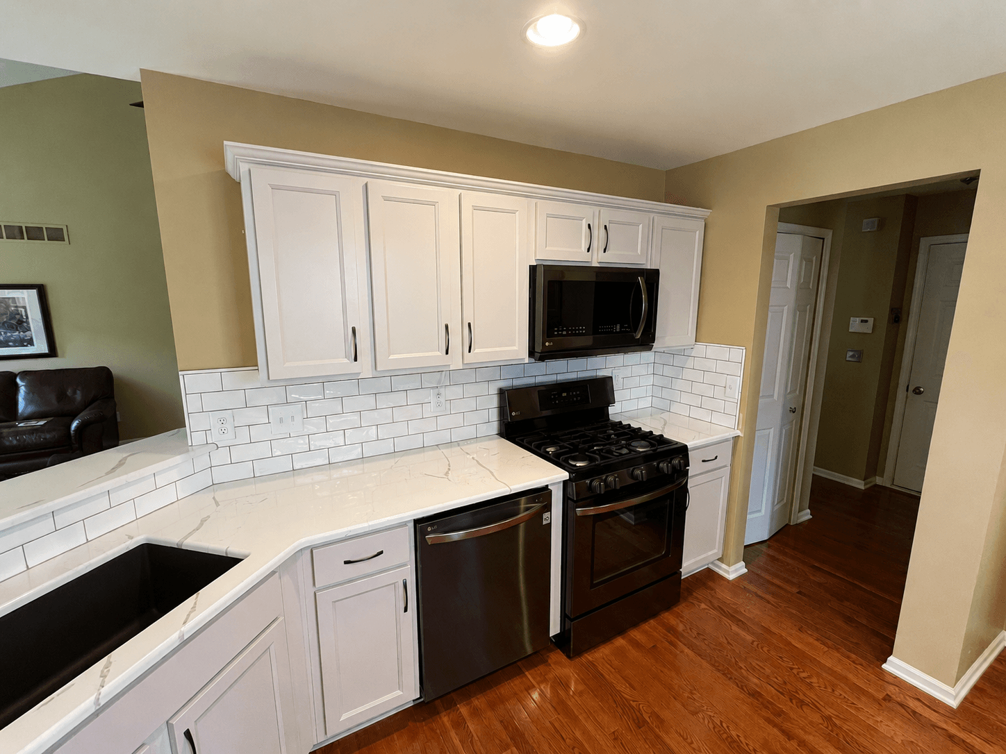 After Cabinet Refacing - White Shaker Cabinet Door